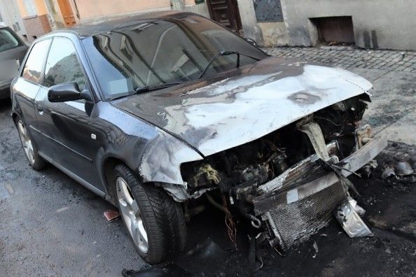 автомобіль