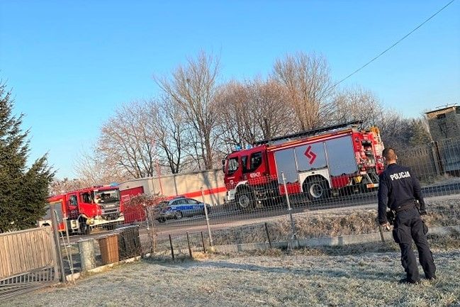 policjant wozy strażackie