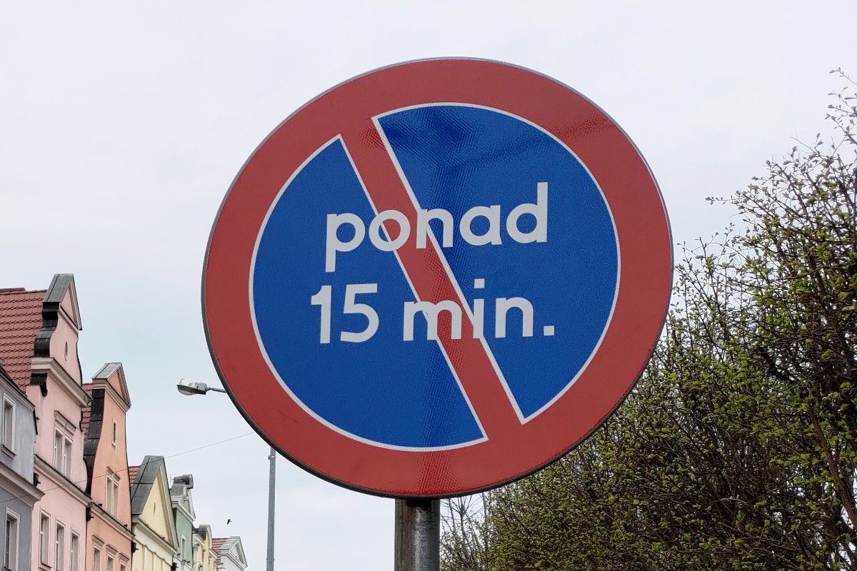 zakaz postoju