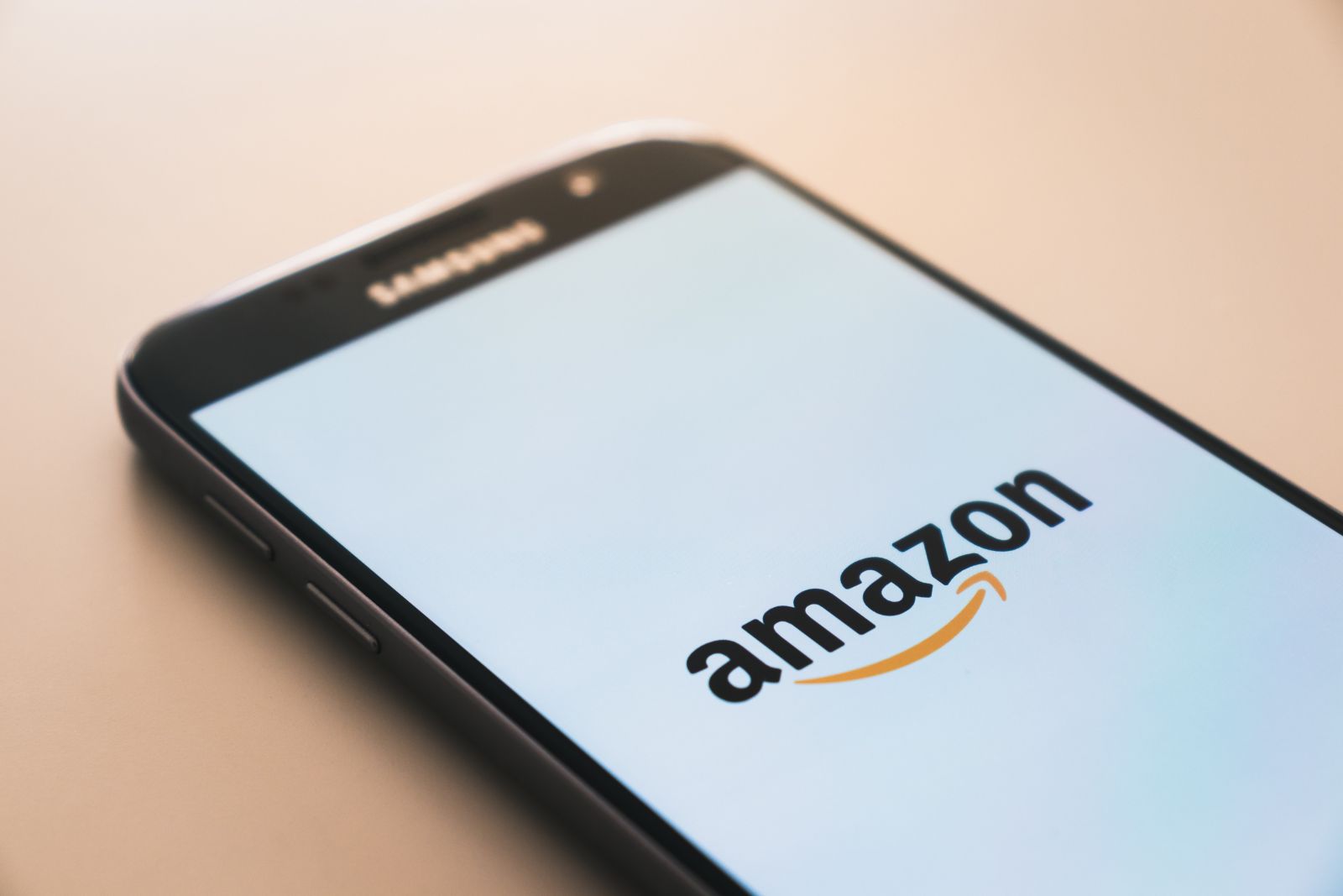 logo amazon