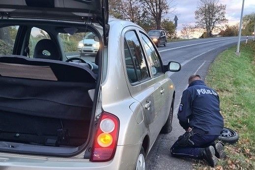 policjant auto