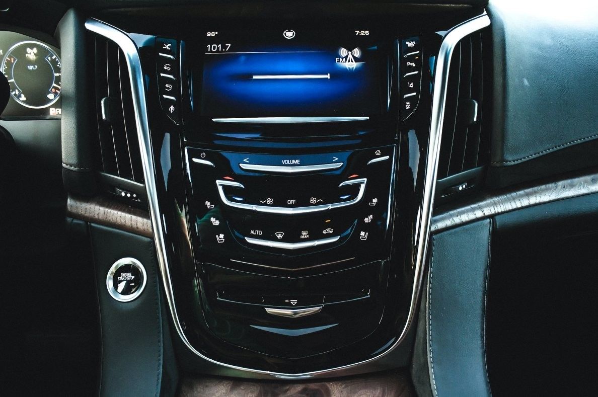 radio auto wnętrze