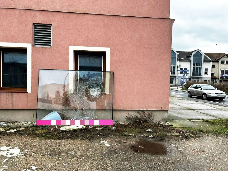 uszkodzona szyba górne młyny
