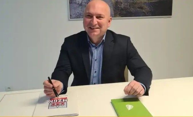 krzysztof basiak