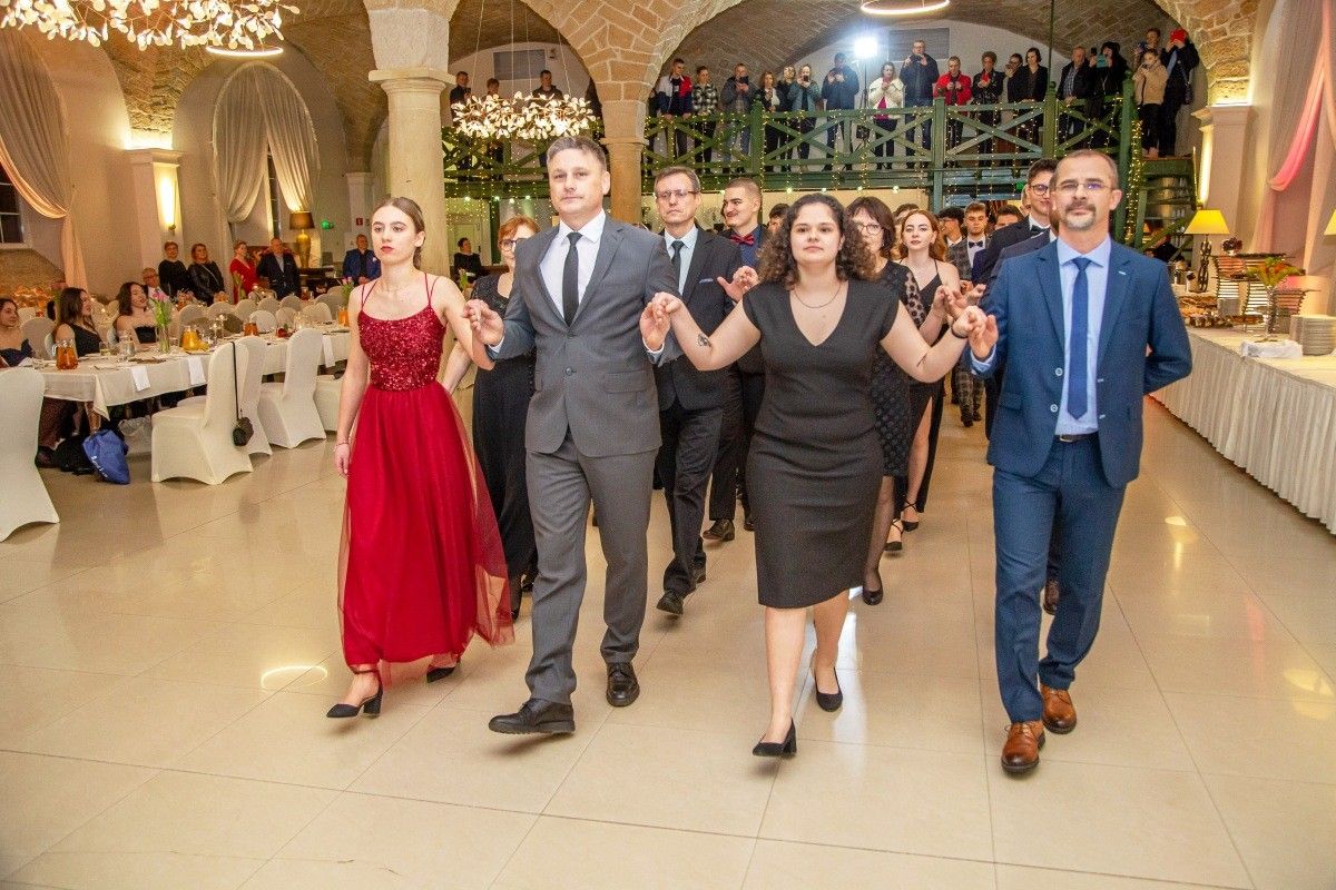 studniówka zse brunów