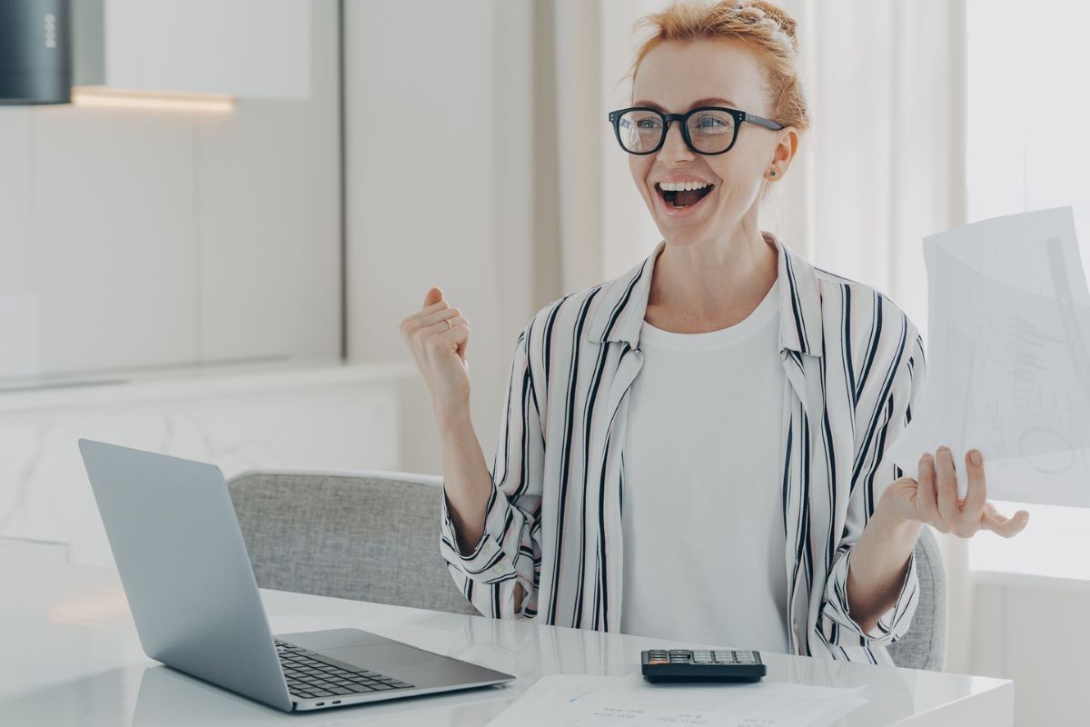 woman computer