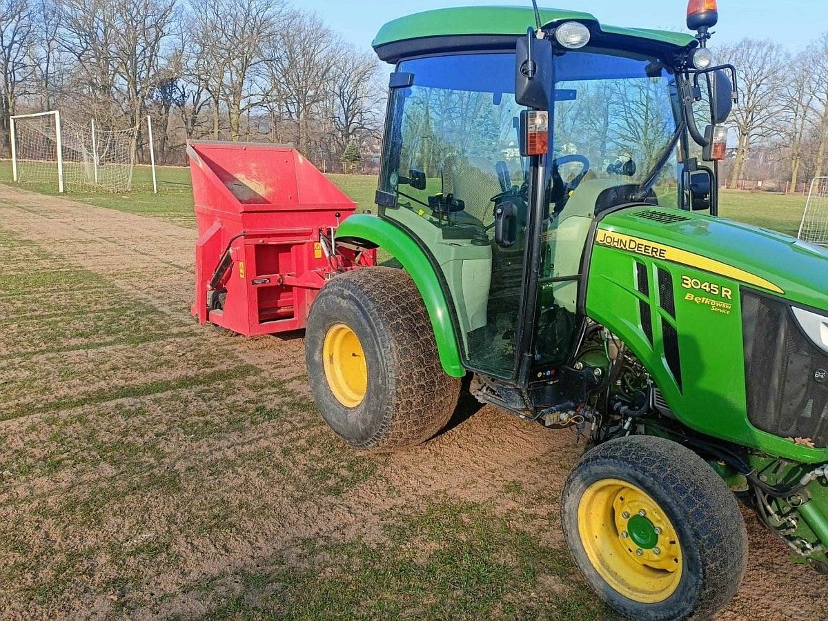 traktor boisko rajska