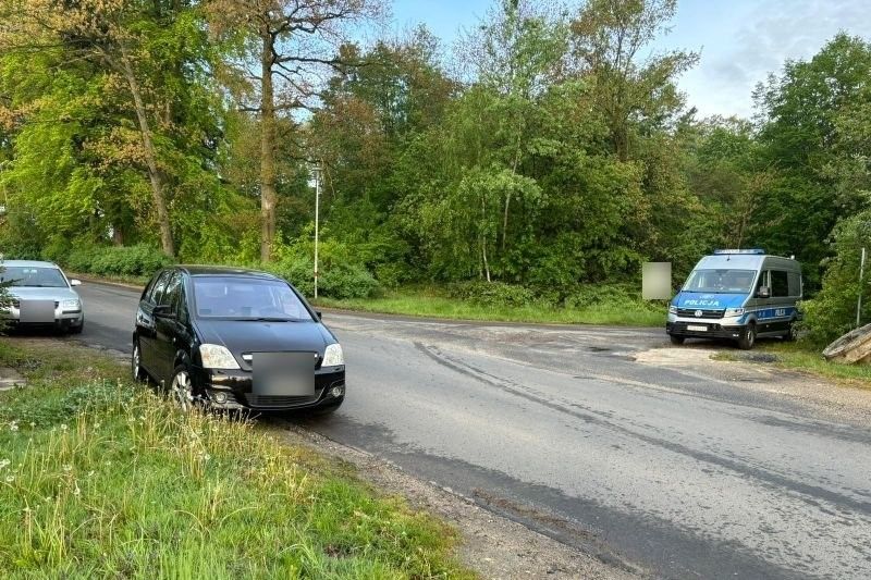 автомобіль