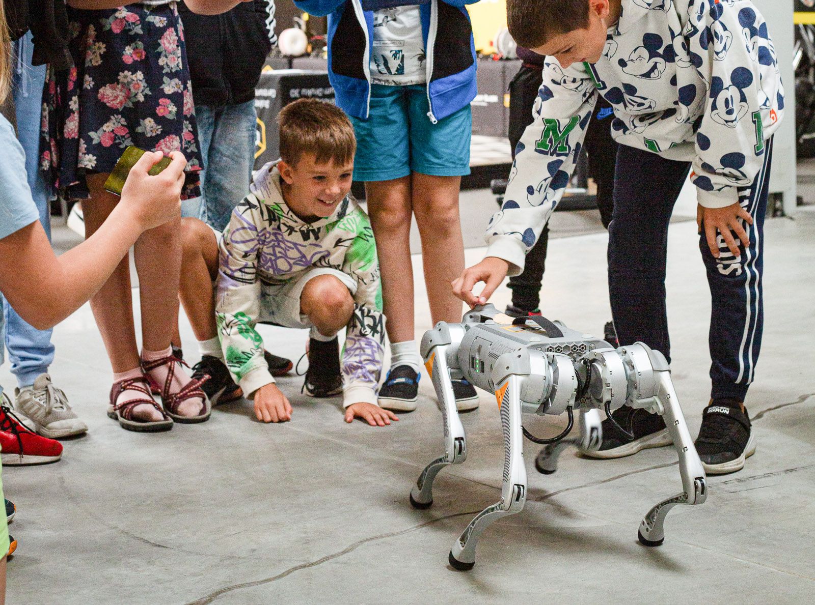 dzieci robot