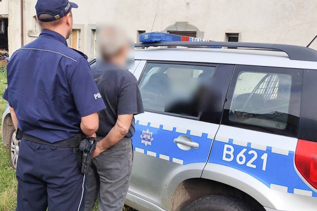 policjant podejrzana