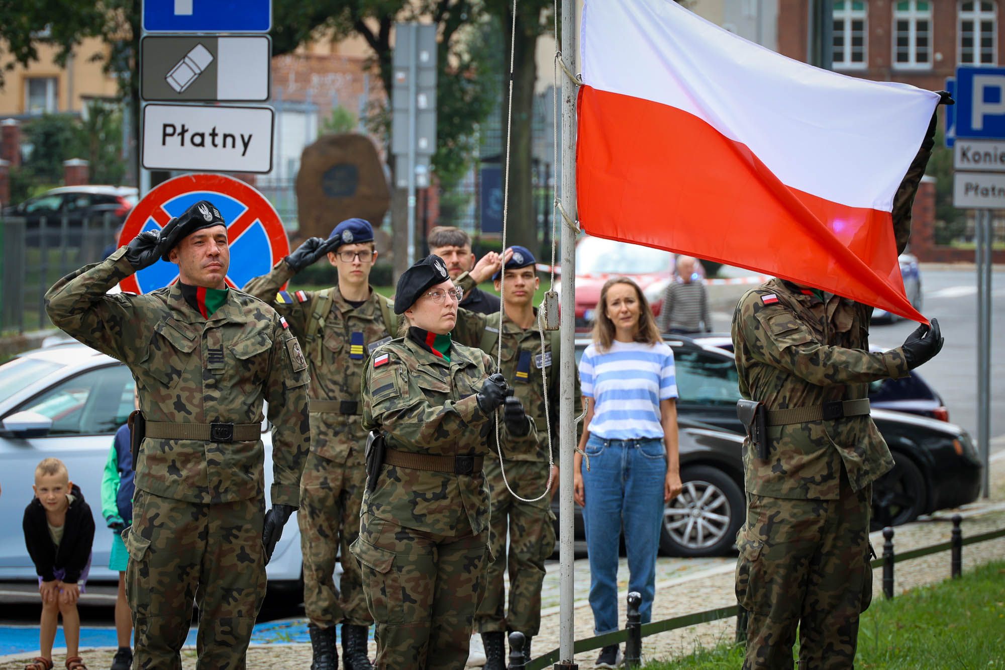 żołnierz flaga