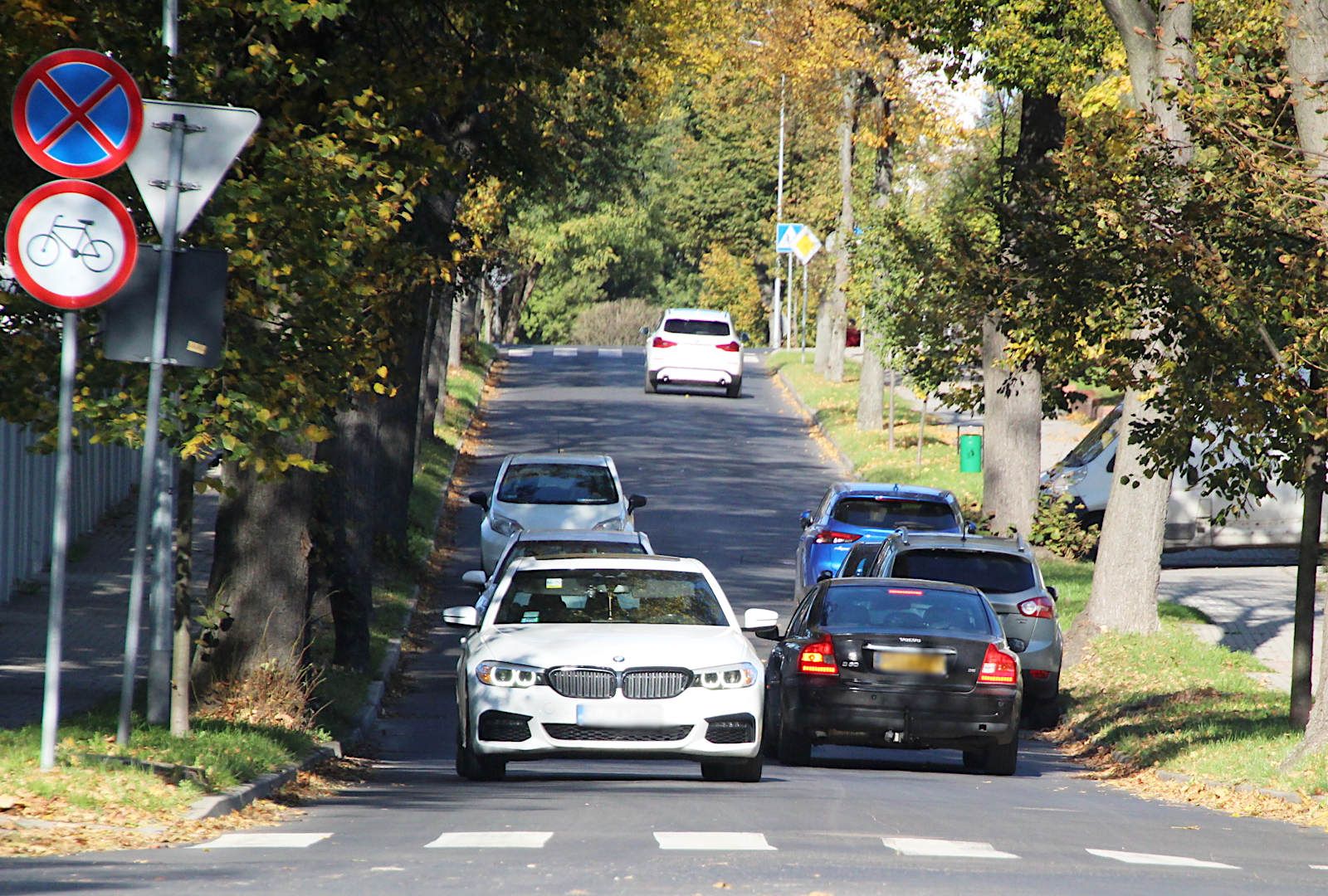 spokojna samochody