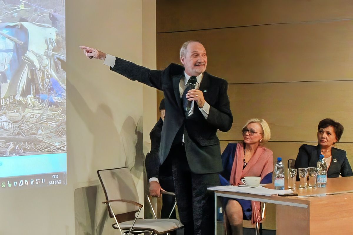 antoni macierewicz