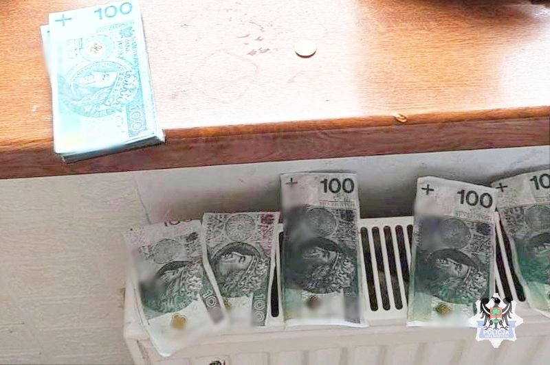 banknoty kaloryfer