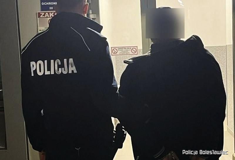 zatrzymany policjant