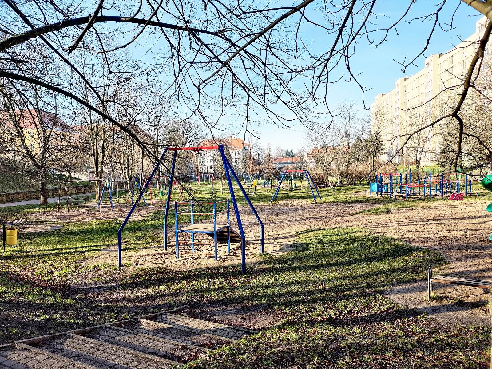 дитячий майданчик на вулиці Łukasiewicza