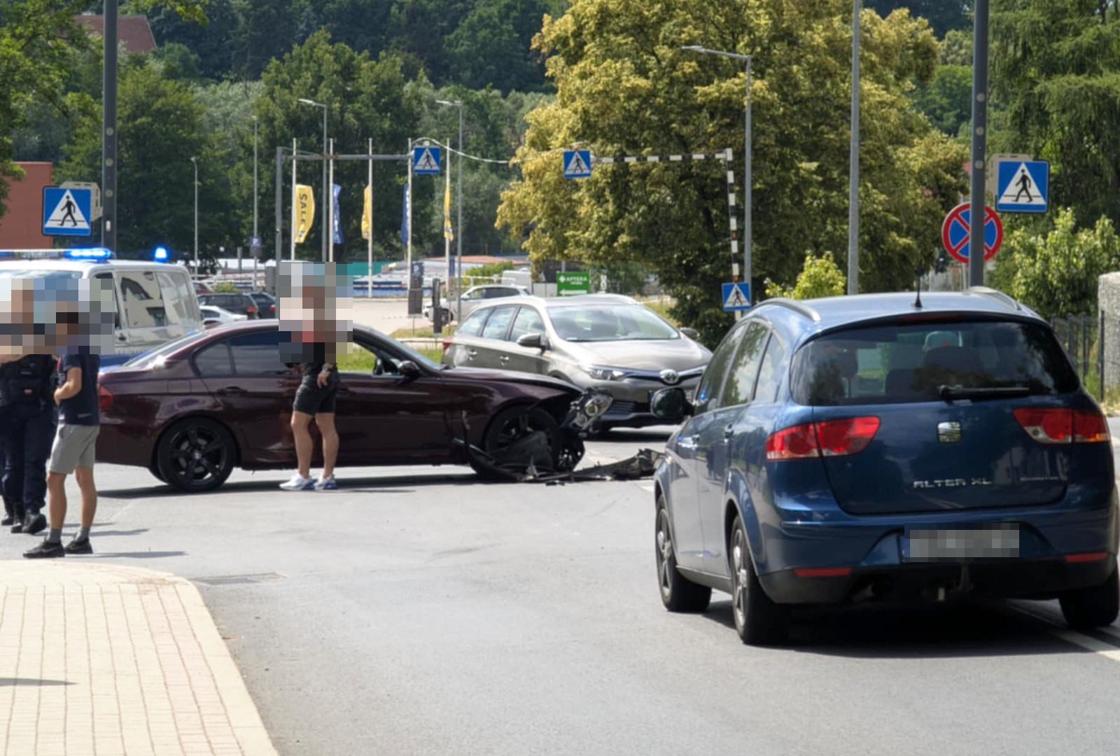 зіткнення BMW і Seat