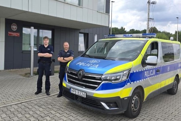 policjanci