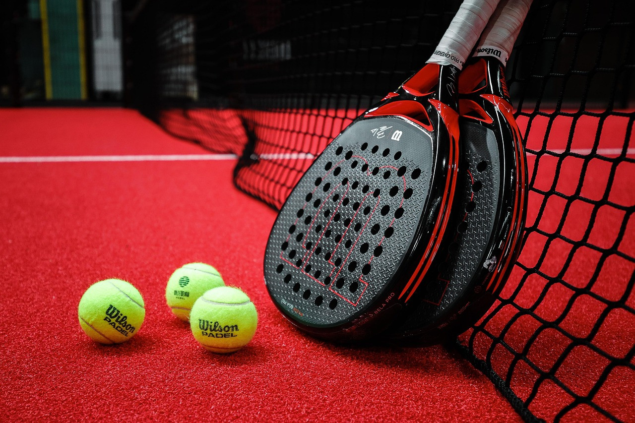 paletka piłka tenis