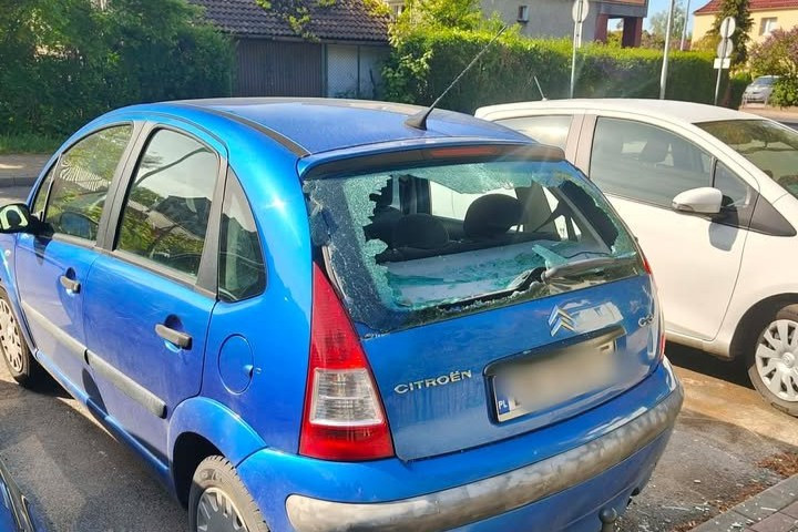 автомобіль