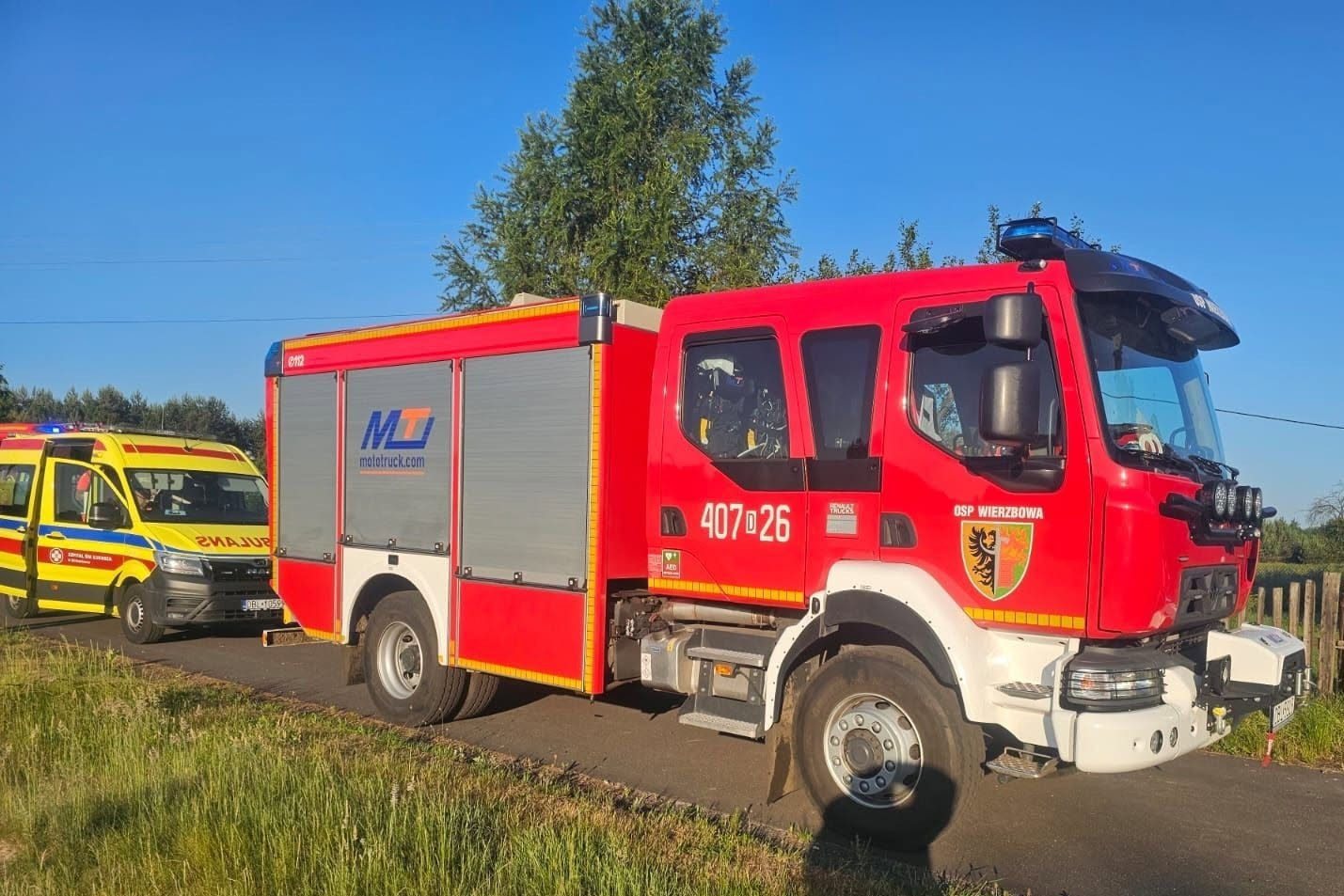 wóz strażacki karetka
