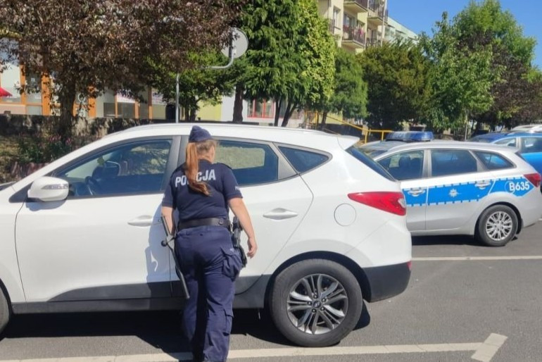 автомобіль