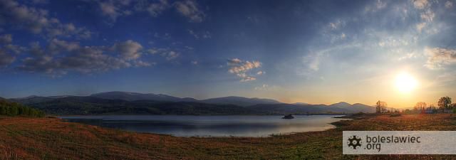 Między Podgórzynem a Karpaczem