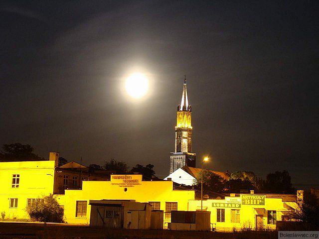 Kościoł i księżyc