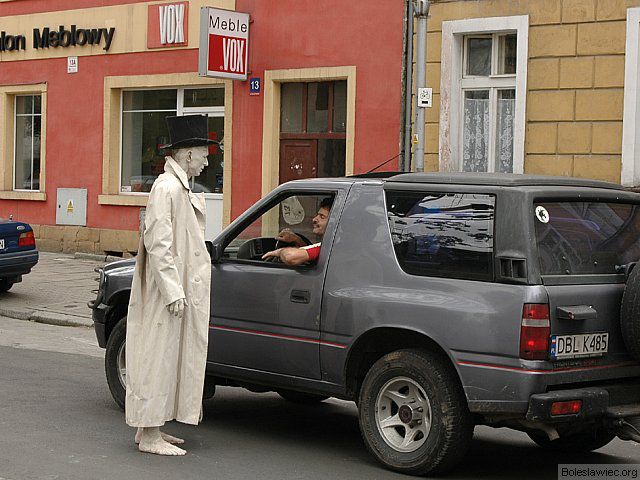 Pytanie o drogę do Glinolandii