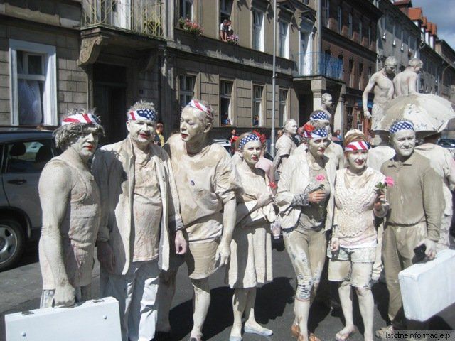 To po ile dajemy-mysle ze po 200