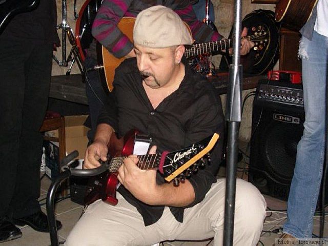 Dariusz „Kefir" Kałużny - Oficjalny GlinoGuitarzysta 3