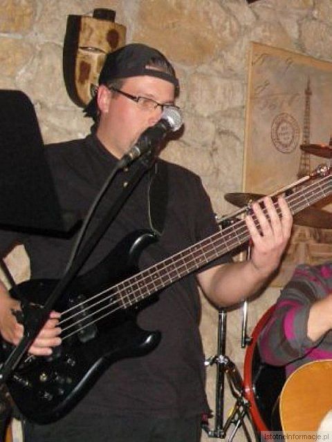 Bartłomiej Żak - Oficjalny GlinoludoBassista