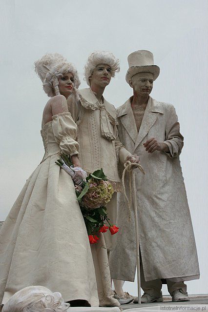 Nadejszła wiekopomna chwila...