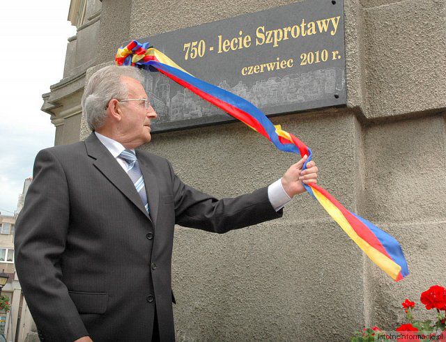 Odsłonięcie pamiątkowej tablicy