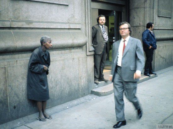 XXI wiek. Samo centrum stolicy jednego z najbogatszych krajów. N