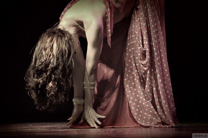 Ujarzmić  ruch ,festiwal tańca orientalnego i  flamenco.Od Hiszp