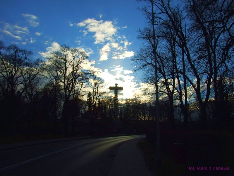 Krzyż Milenijny w innym świetle