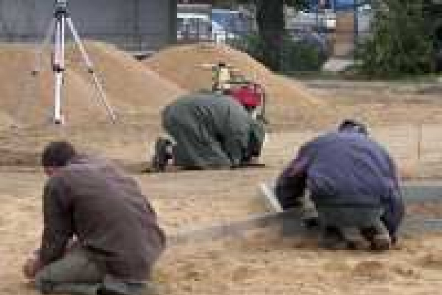 robotnik budowa skatepark