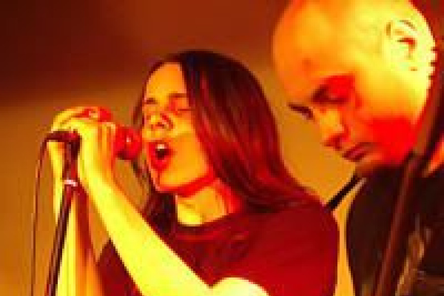 wokalista gitarzysta