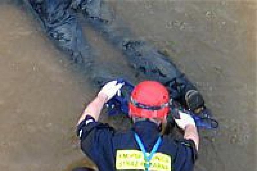 wiadukt strażak zwłoki