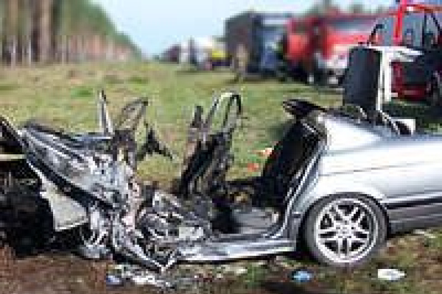 auto wrak wypadek