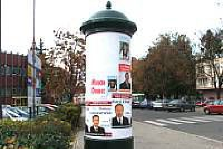 słup ogłoszeniowy powiat