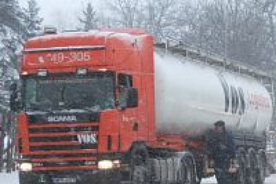 samochód ciężarowy scania tir