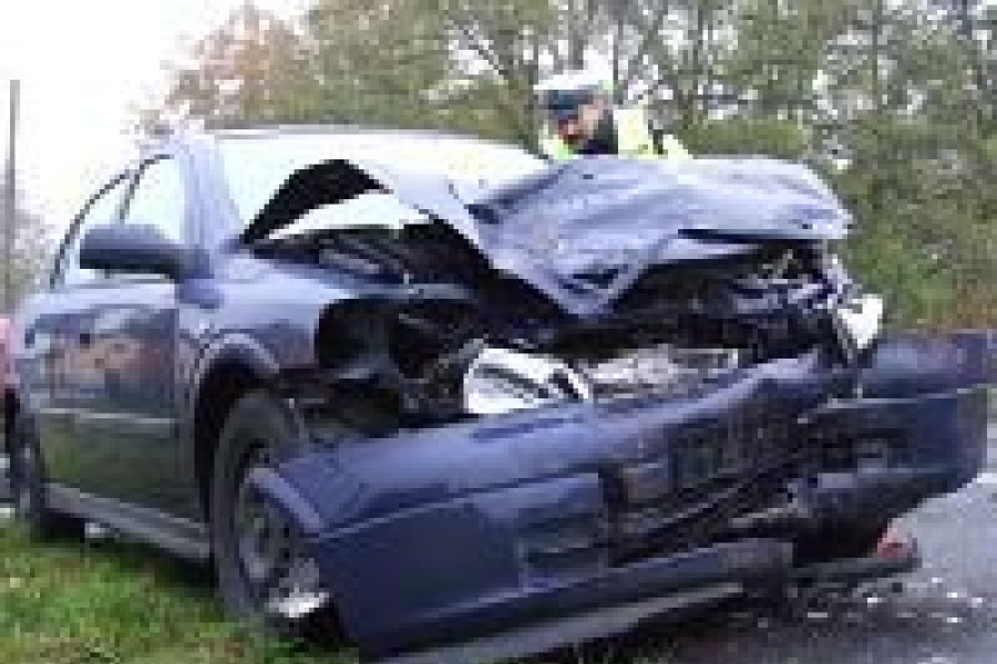wypadek opel trzebień