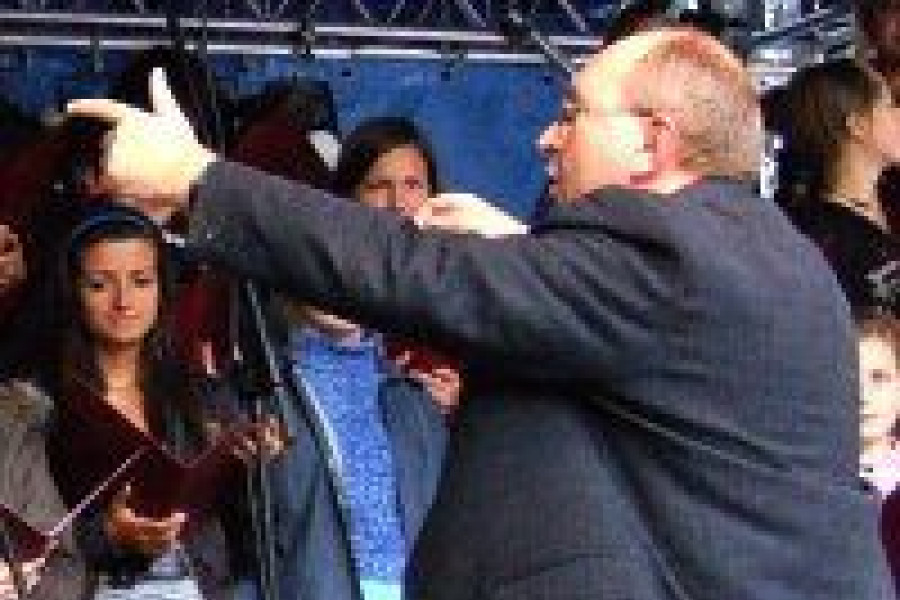 aleksander samostrokov dyrygent kamerton chór