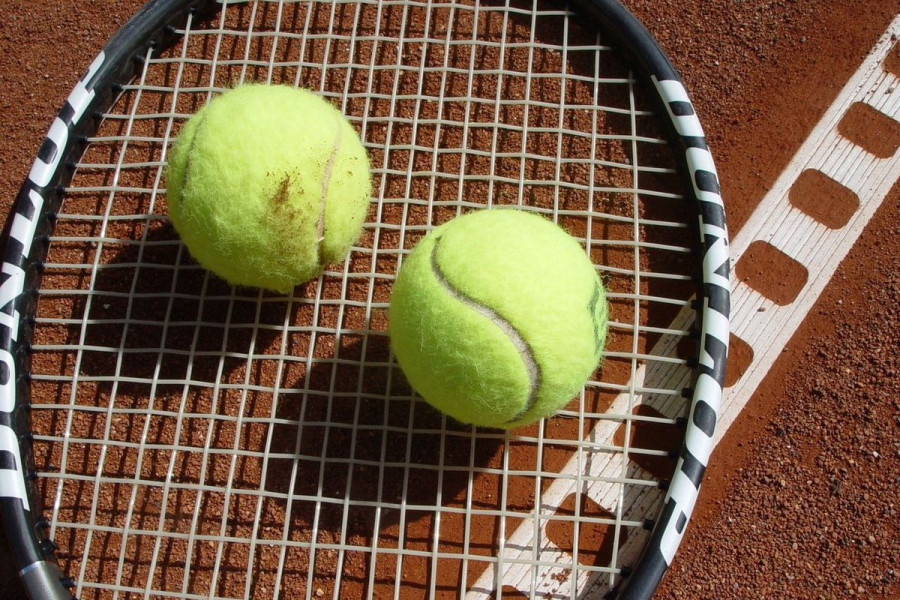 rakietka piłka tenis