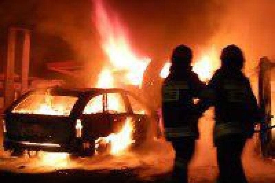 samochód ogień a18