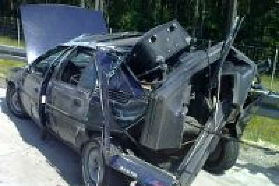 wypadek a18 citroen dachowanie