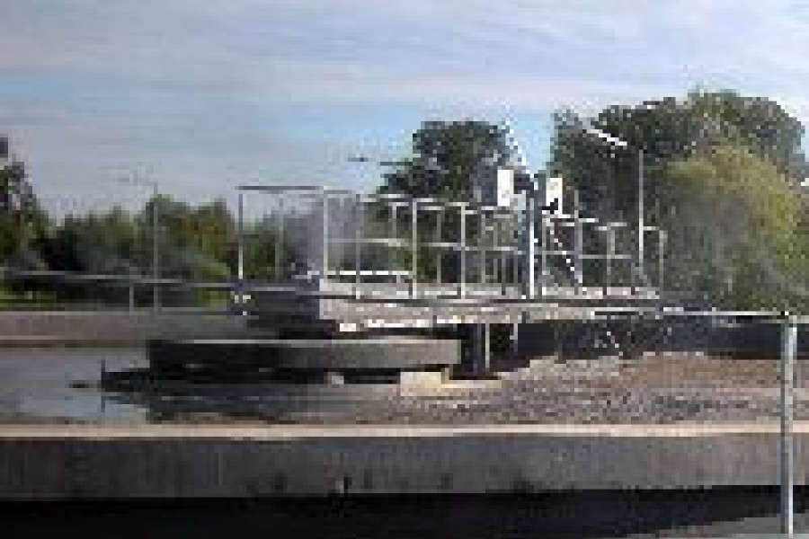 Urządzenie do oczyszczania ścieków