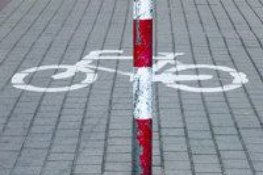 słupek ścieżka rower